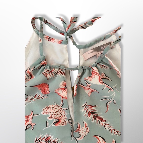 Forever 21 seashell and sea horse patterned tank blouse with beaded ties - Picture 4 of 7